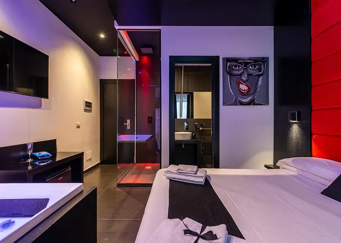 Maximum Hub Suite&Spa